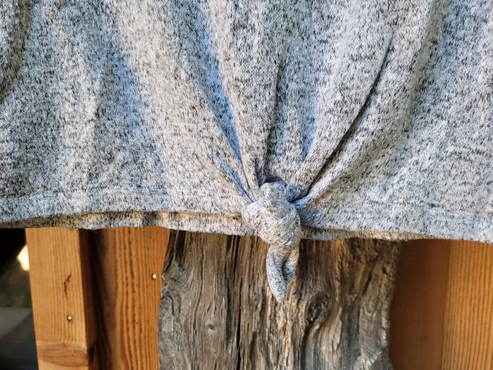 Superbe pull fin et tout doux Levi's, gris, 14 ans - photo numéro 4