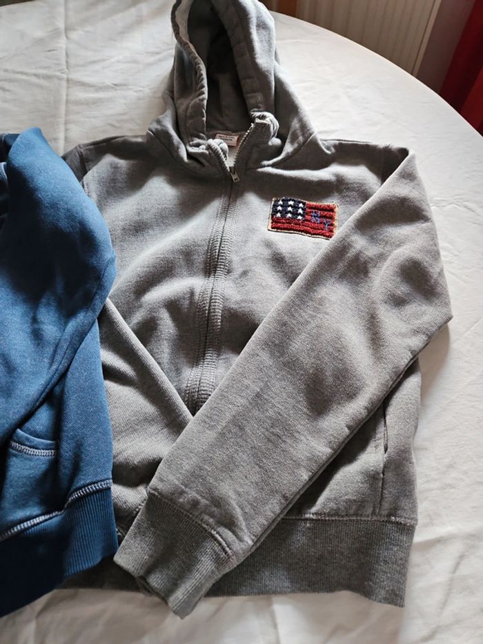 Lot 2 vestes à capuches 10/12 ans - photo numéro 2