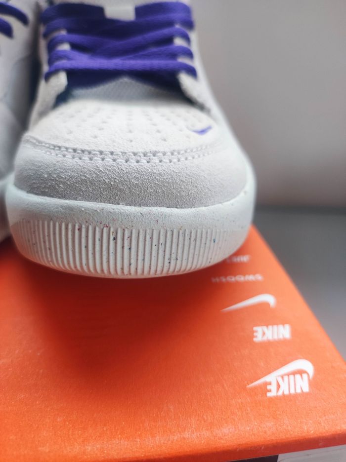 Baskets Nike SB force 58 Beaucoup d'autres modèles disponibles dans mon dressing 👟

Baskets neuves, jamais portées et authentiques. Achetées chez Nike.
Taille 38,5

Dans sa boîte d'origine sans couvercle.

Envoi rapide en double box. - photo numéro 10