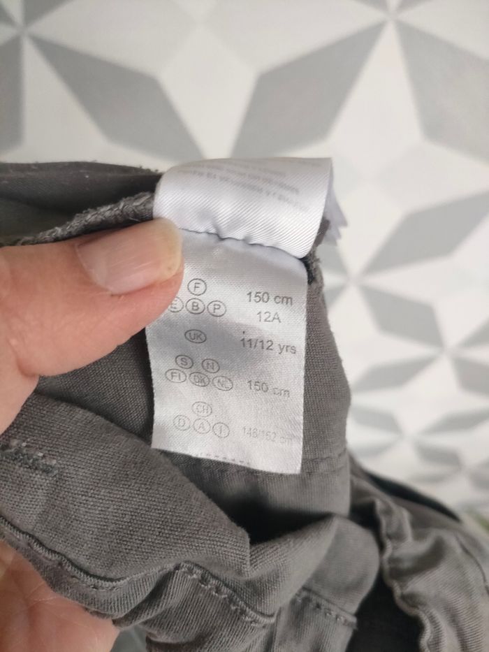 Short gris - photo numéro 5