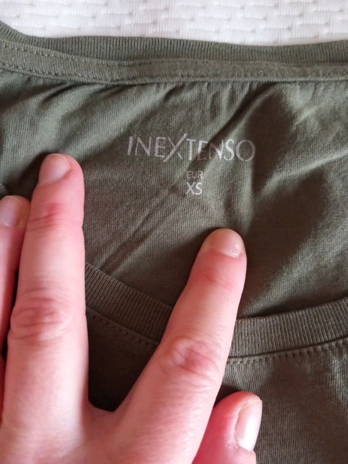 tee-shirt fille XS neuf - photo numéro 3