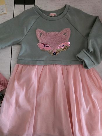 Robe dpam pailletée sur le tulle 6 ans