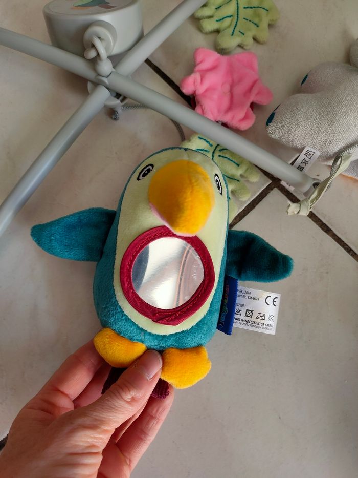 Mobile toucan lupilu - photo numéro 4