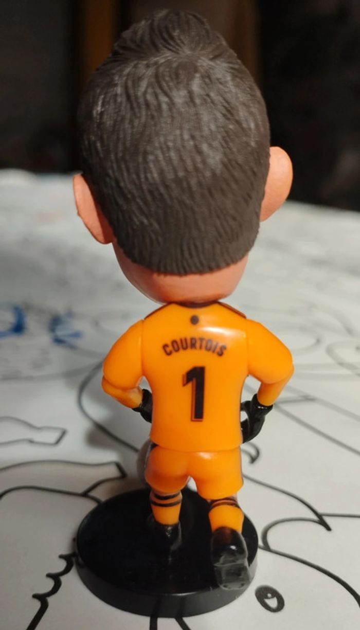 Petite figurine football neuve Thibaut courtois Real Madrid - photo numéro 2