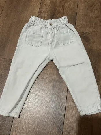 Jean mom fille 12-18 mois Zara blanc