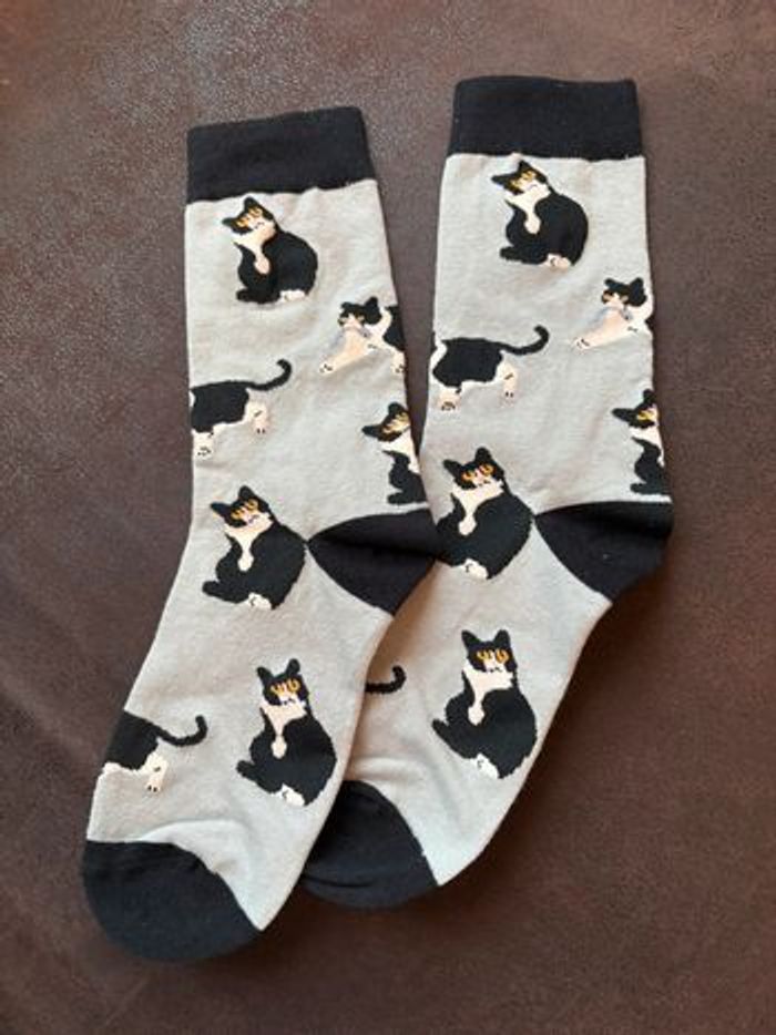 Chaussettes chat noir et blanc - photo numéro 3