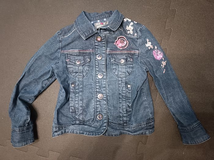 Veste en jean brodée fille 3ans