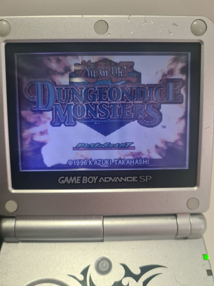 Game boy advance sp tribal  + 1 jeu - photo numéro 2