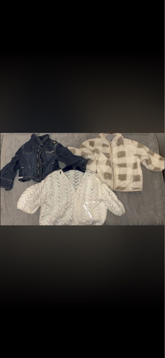 LOT 24 PIÈCES DE VÊTEMENTS FILLE 12 MOIS - photo numéro 6