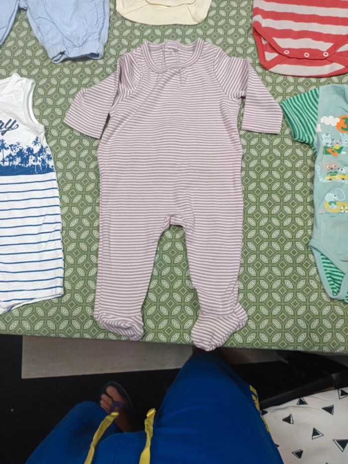 Lot de vêtements bébé garçon taille 3m - photo numéro 14