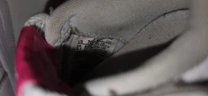 Nike rose - photo numéro 3
