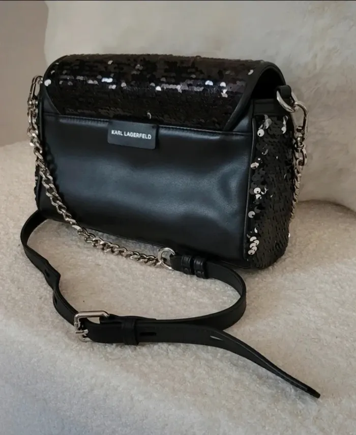 Sac rabat en cuir et sequins réversibles noir/argent. Karl Lagerfeld authentique. Neuf 🥰 - photo numéro 3