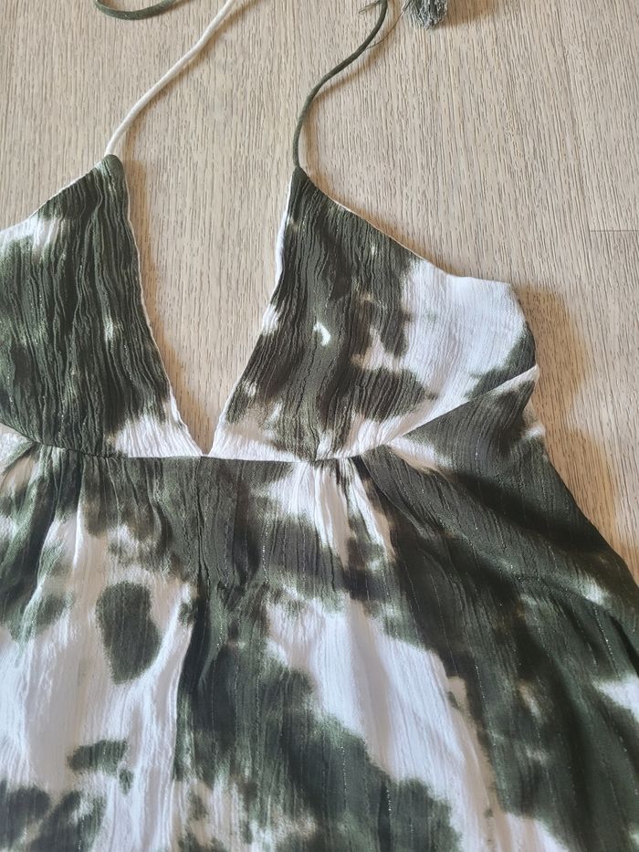 Robe dos nu - photo numéro 2