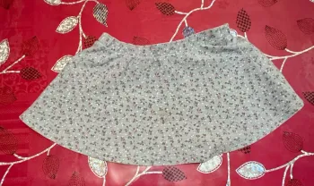 Jupe fille 7/8 ans United Colors of Benetton