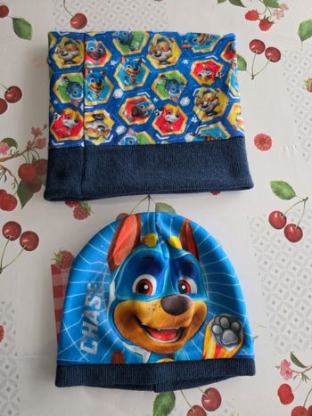 ENSEMBLE  CACHE COU ET BONNET PAW PATROL NEUF  4/6 ANS