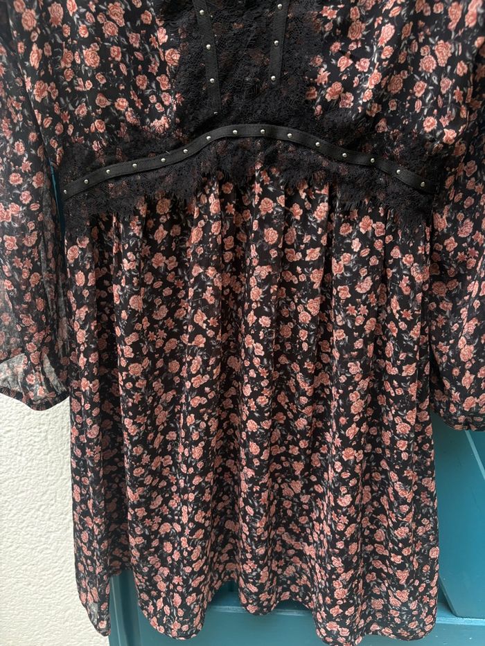 Robe fleurie Zara - photo numéro 5
