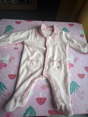 Vêtement 1 mois fille