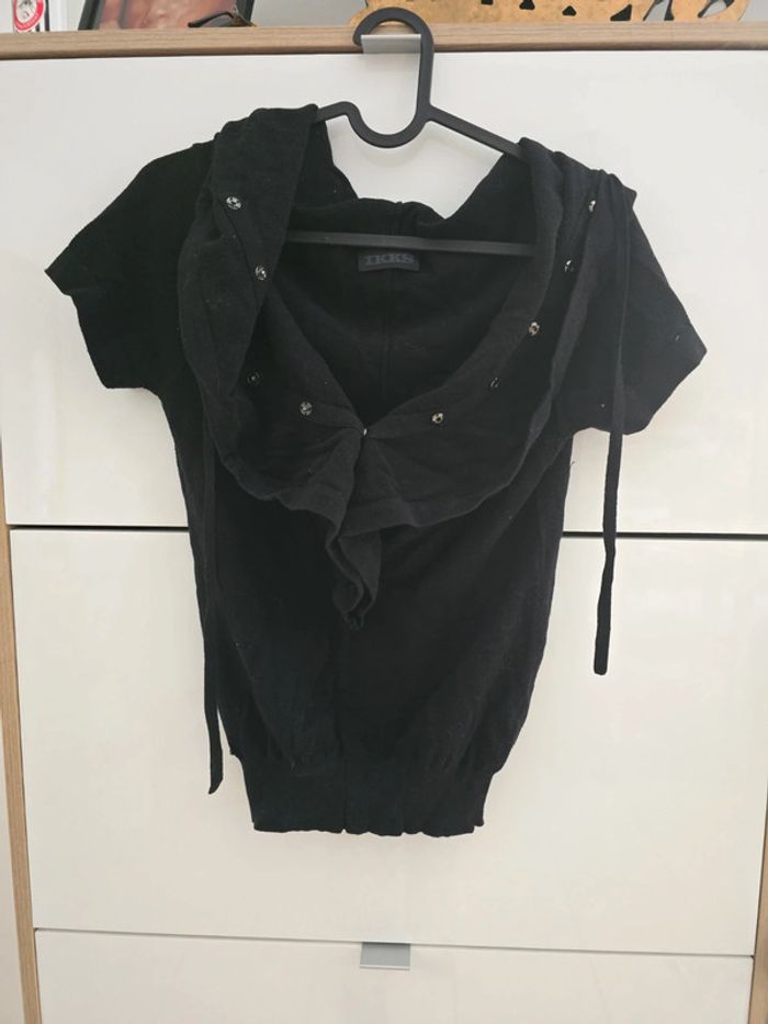 Top haut ikks 36 xs gros col a pressions