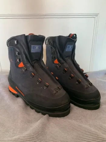 Chaussures Salomon super mountain 9 neuve