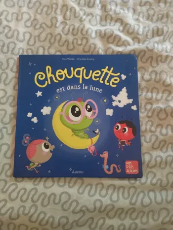 Livre chouquette est dans la lune