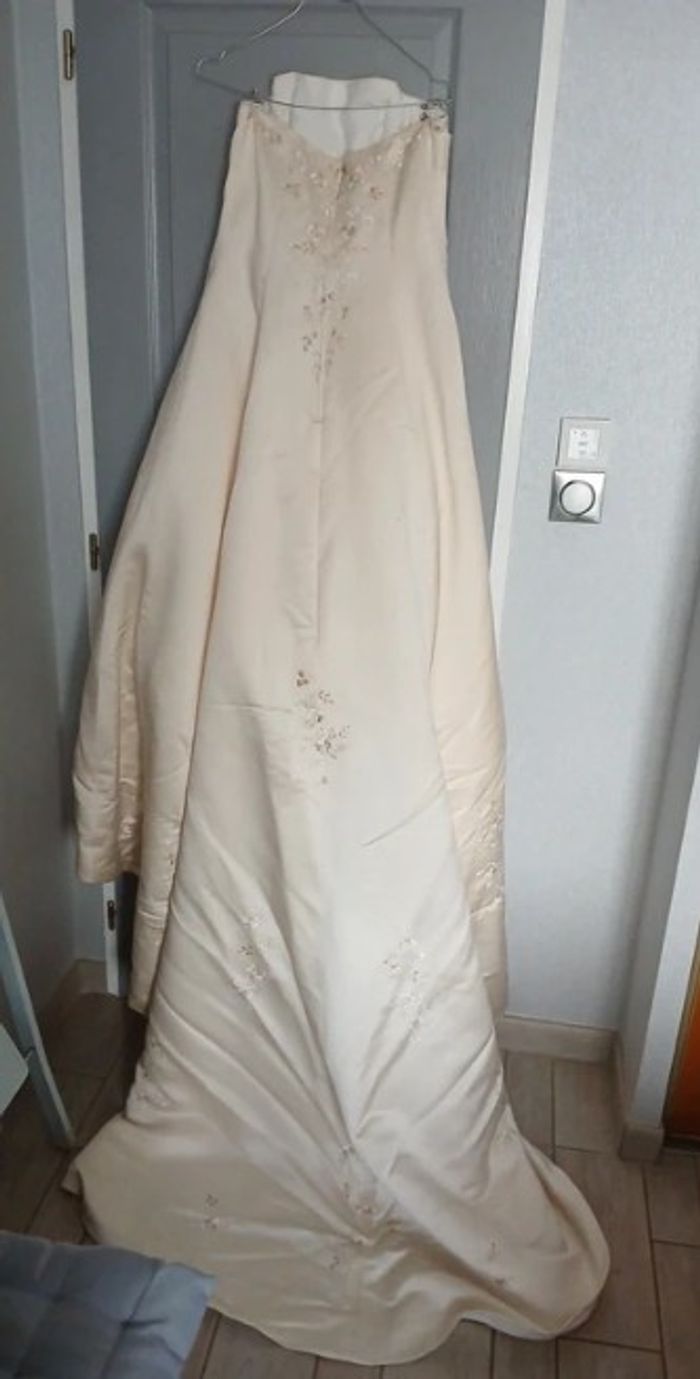 robe de mariée taille 42 Point mariage - photo numéro 5