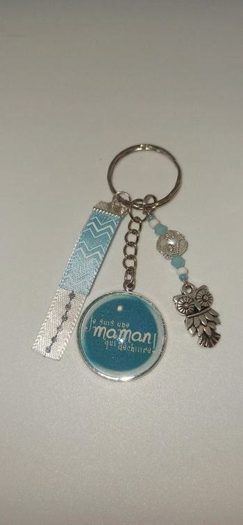 Cadeau maman,porte clé message bijoux de sac " maman qui déchire "