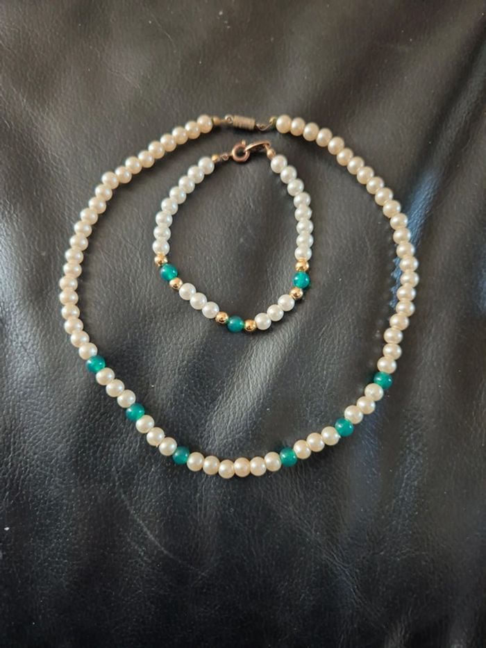 ensemble collier et bracelet de perle