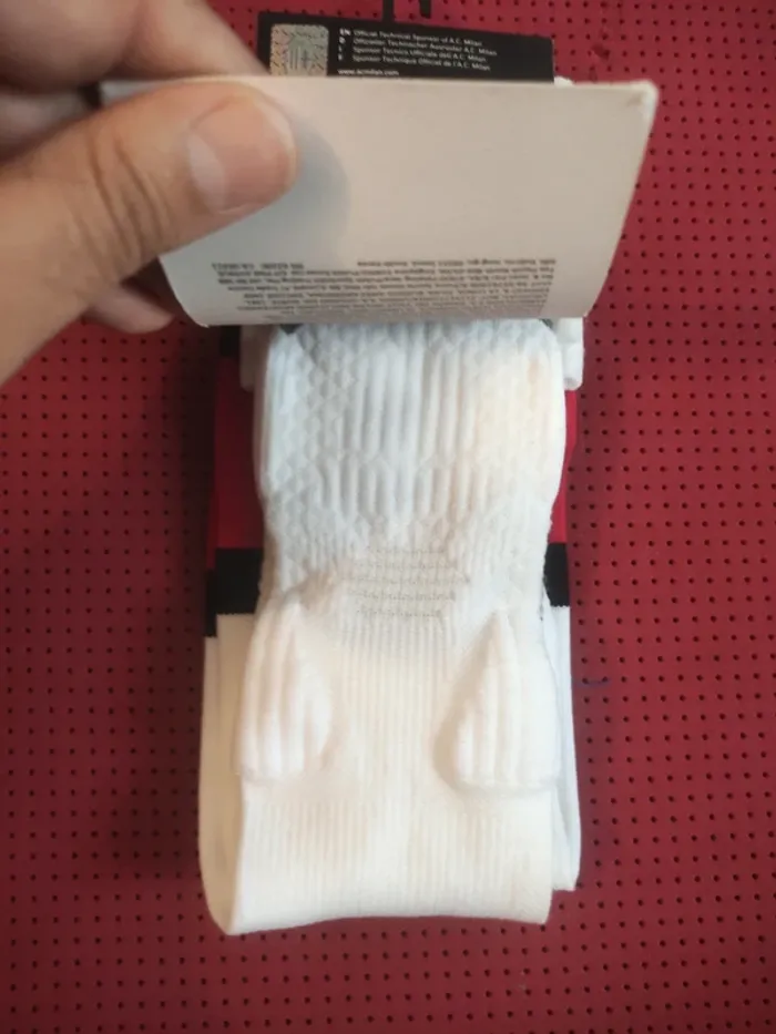 Chaussettes de foot Milan AC, Puma Authentique Officiel taille 31/34, Neuf - photo numéro 6