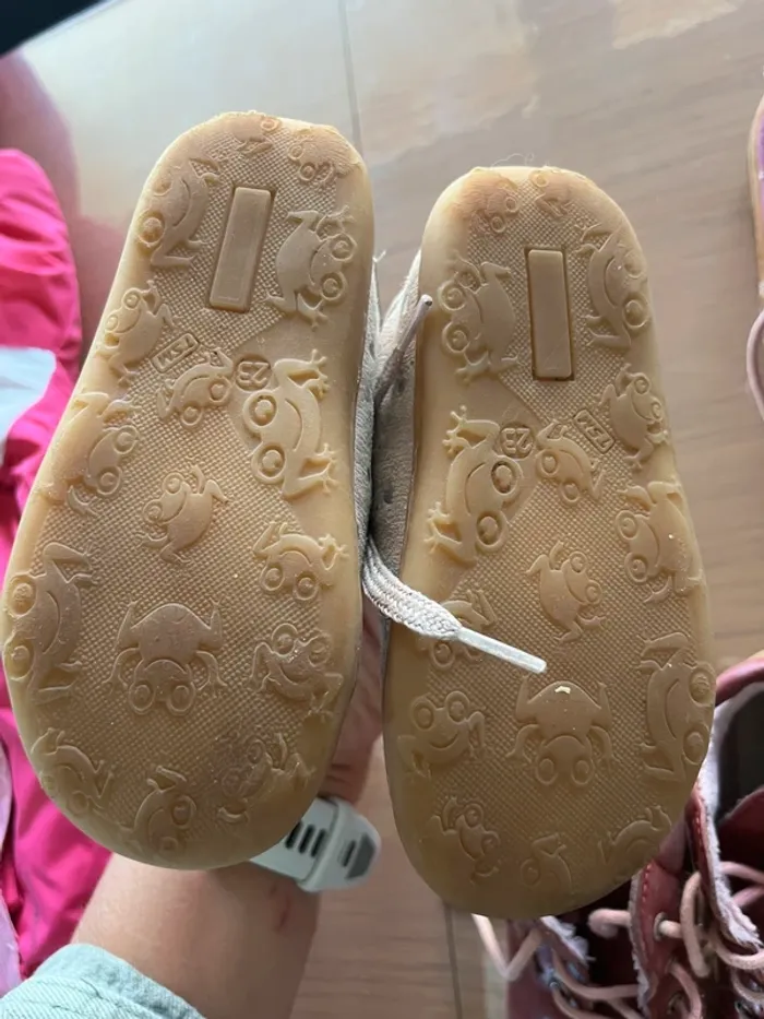 Lot chaussures souple 19 au 23 premier pas fille - photo numéro 10