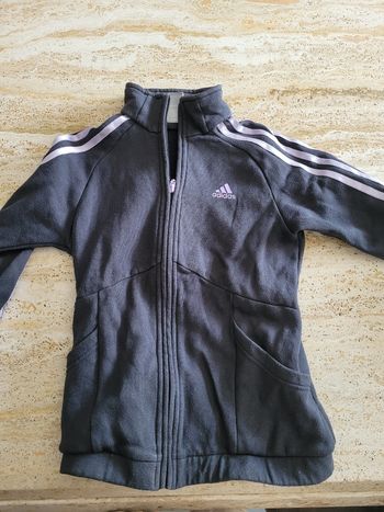 Adidas veste grise et violette 10ans