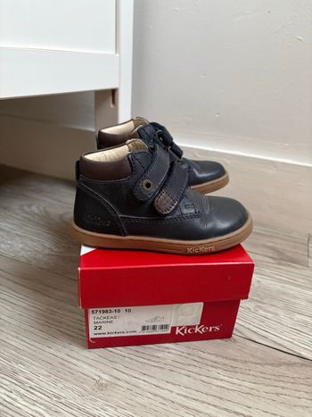 Chaussures en cuir Kickers 22