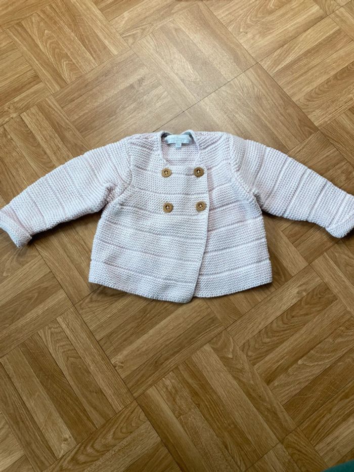 Gilet en tricot rose taille 6 mois Cadet Rousselle