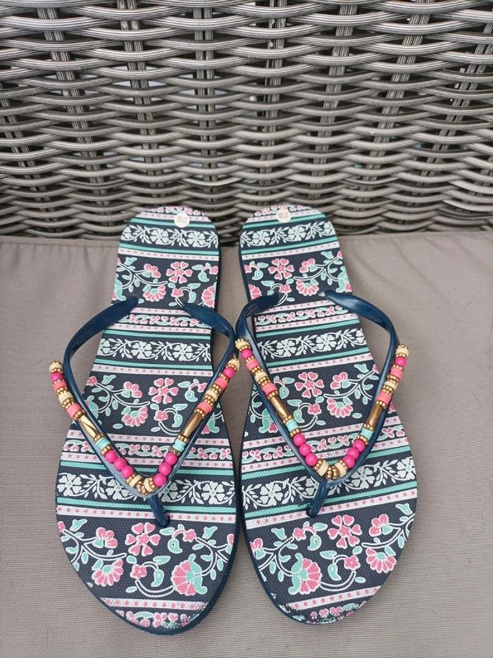 Jolies tongs fille-femme 37-38