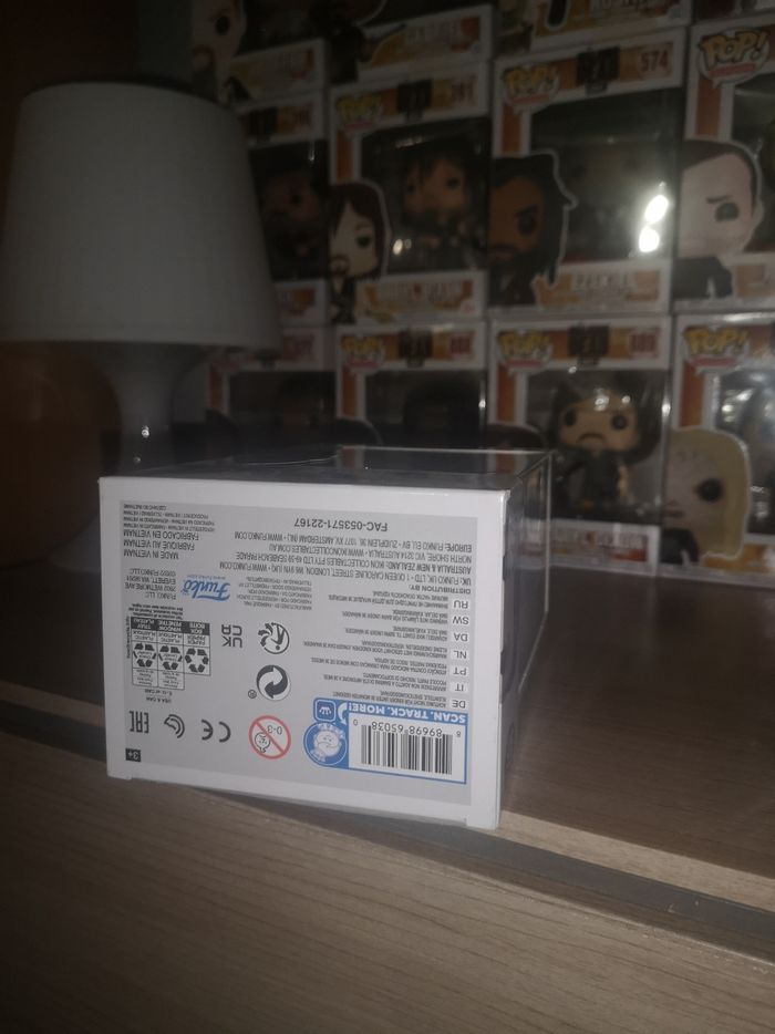 Funko pop Marvel Spider-man No Way Home 1073 Spider-man special edition - photo numéro 6