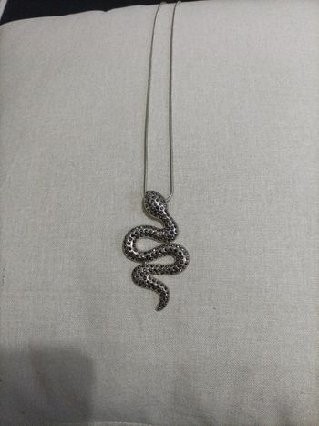Collier long serpent