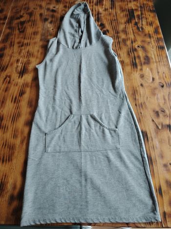 Robe avec capuche