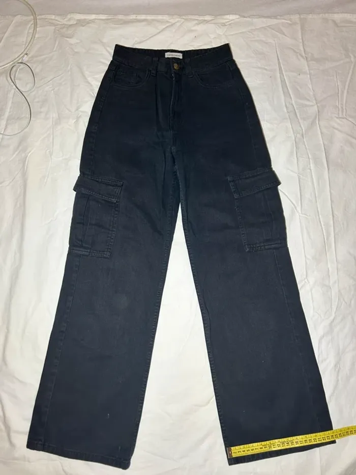 Jean cache cache
