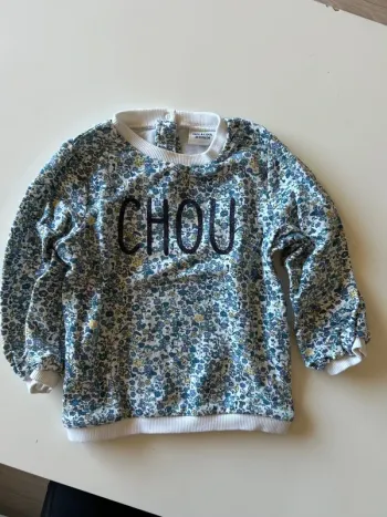 Pull fleuri