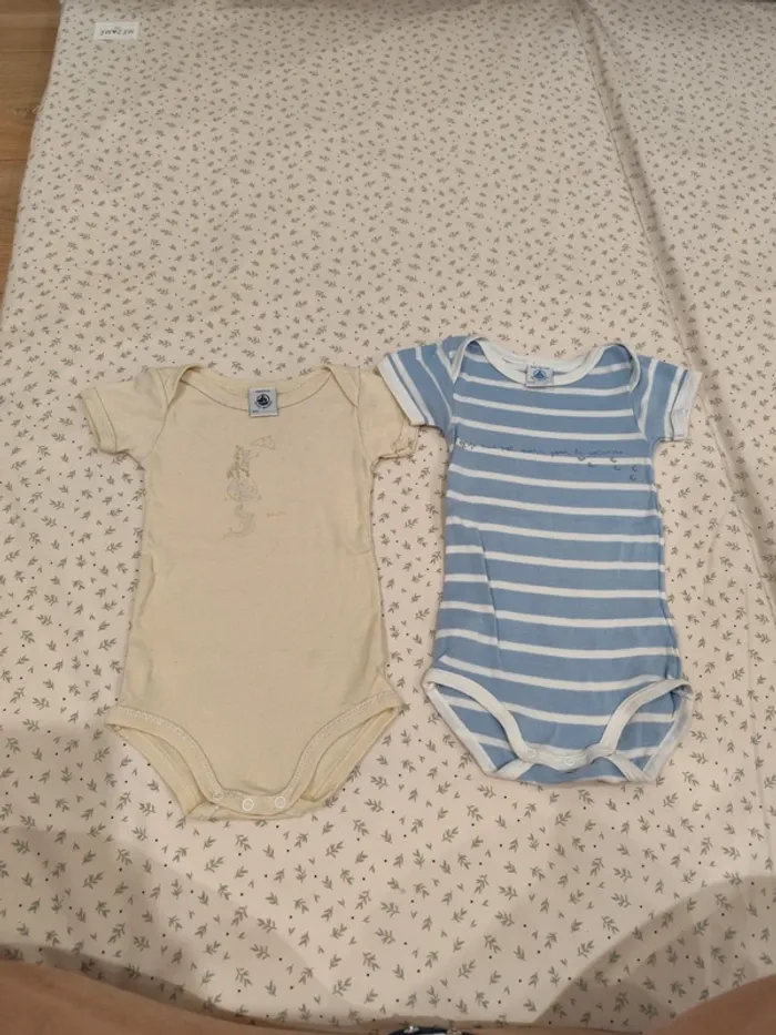 Bodies manches courtes petit bateau  6 mois