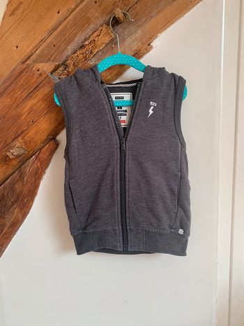 Sweat sans manches 4 ans / IKKS