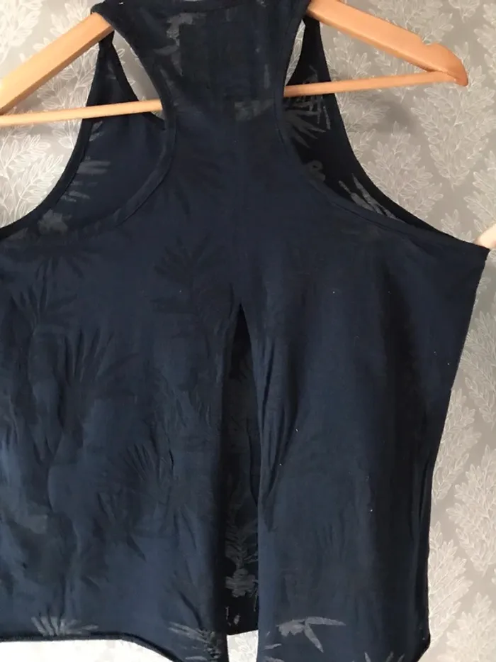Top Superdry Taille M - photo numéro 3