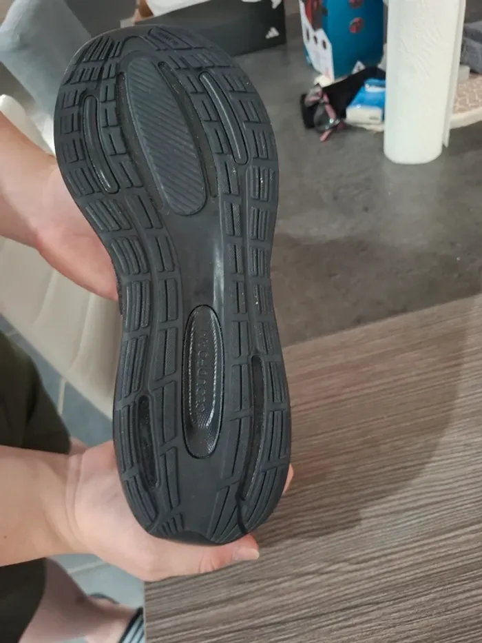 Adidas neuve - photo numéro 4