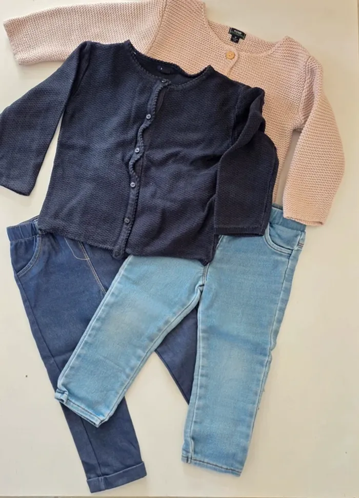 Lot vêtements fille 18/24 mois