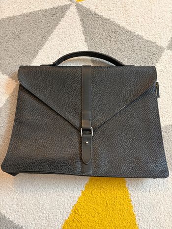 Cartable en cuir noir Paquetage