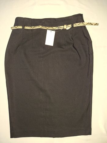 Jupe crayon noire avec sa ceinture serpent - taille 38