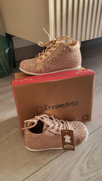 Chaussures cuir  bébé  fille