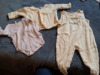Ensemble pyjama, veste et body 3 mois