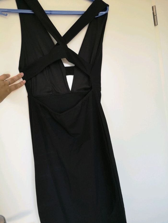 Robe noire échancrée taille 38 - photo numéro 3