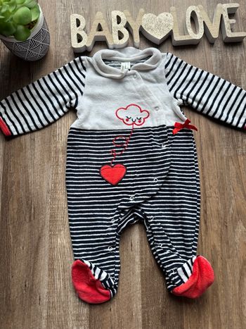 - Pyjama Orchestra  - 6 mois - Très bon état