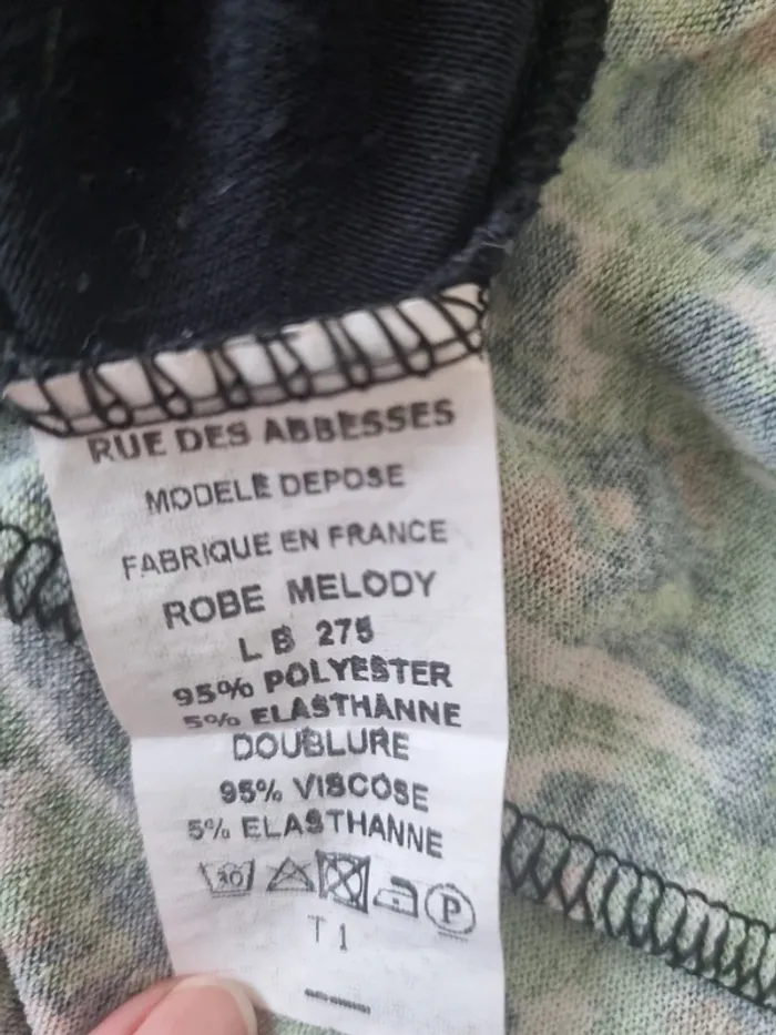 Robe courte Rue des Abbesses - photo numéro 6